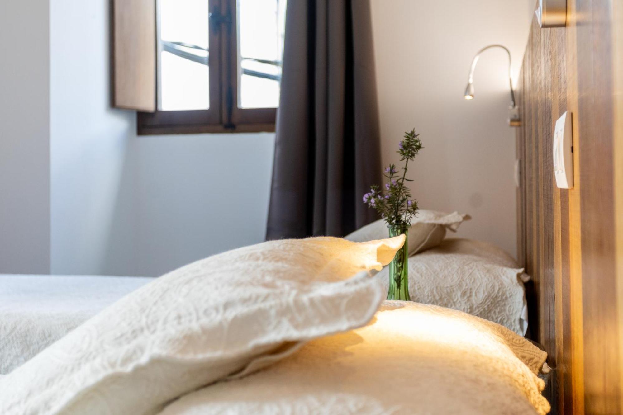 Complexo Xacobeo Hotell Tríacastela Exteriör bild