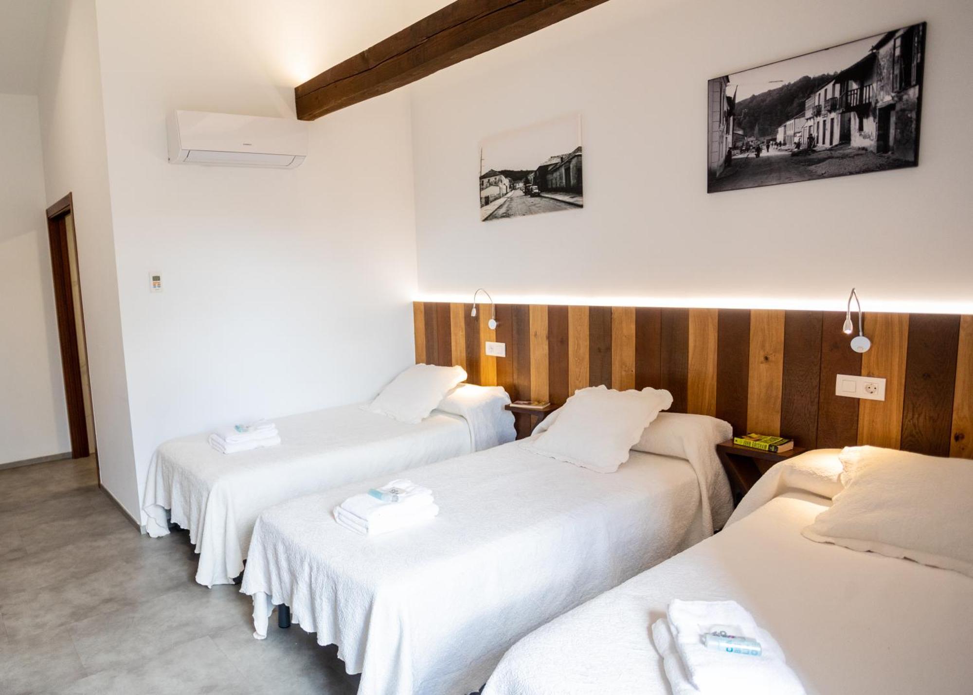 Complexo Xacobeo Hotell Tríacastela Exteriör bild