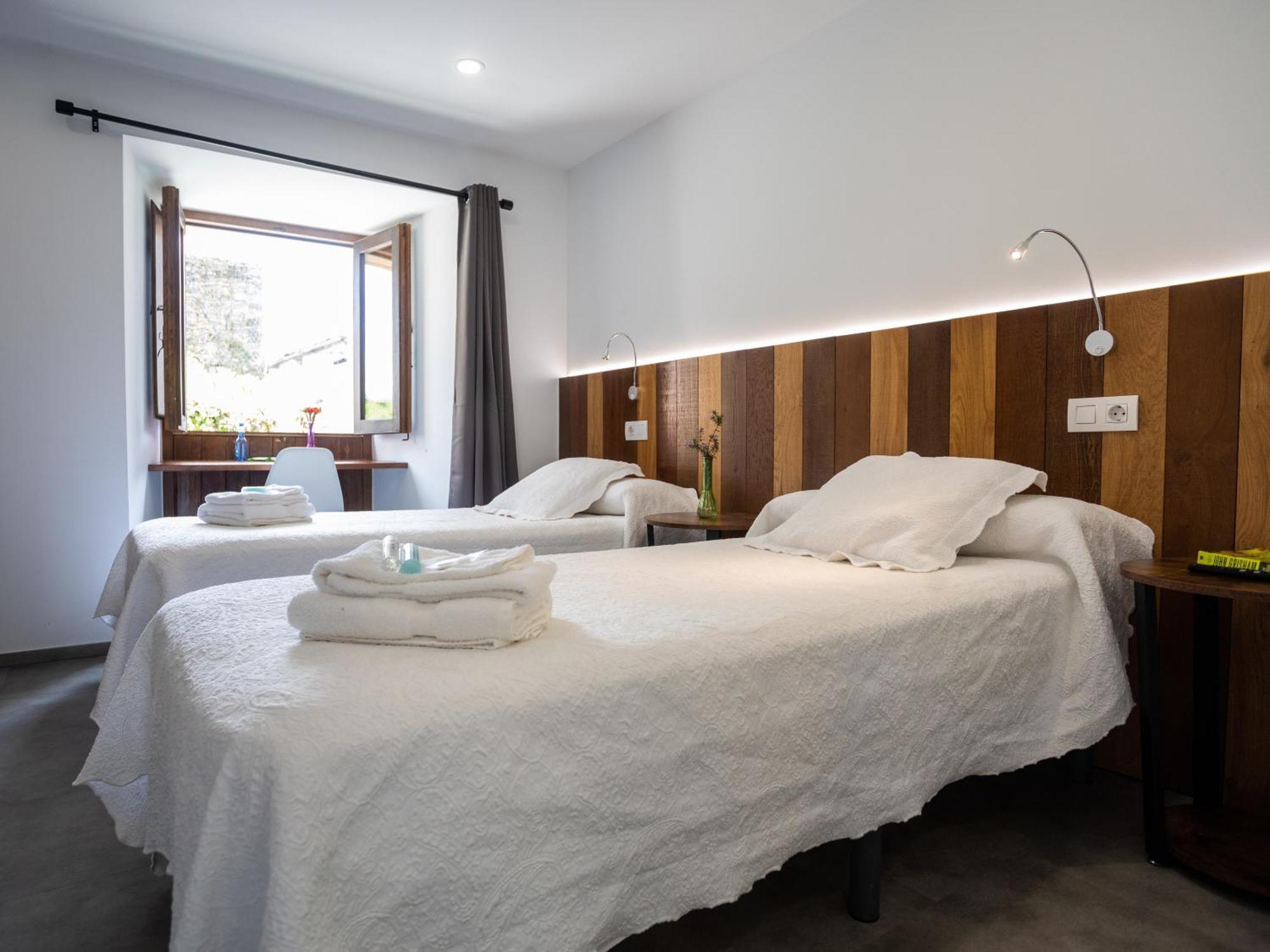 Complexo Xacobeo Hotell Tríacastela Exteriör bild